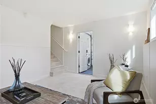 1049 S 112th St, Seattle, WA 98168 - Photo 20