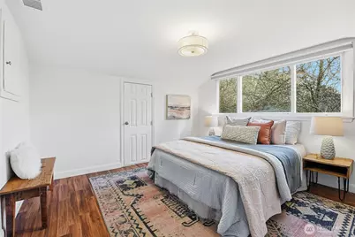1049 S 112th Street, Seattle, WA 98168 - Photo 14