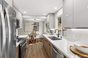 10021 19th Ave SW, Seattle, WA 98146 - Photo 12