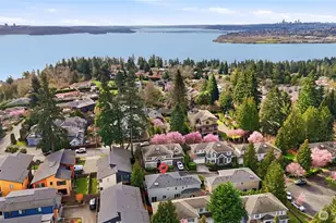 11922 82nd Pl NE, Kirkland, WA 98034 - Photo 2