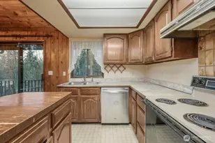 8388 N Pass Rd, Sumas, WA 98295 - Photo 10