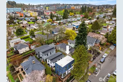 7637 46th Avenue S #A, Seattle, WA 98118 - Photo 32