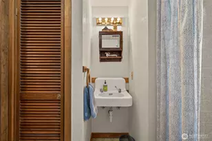 407 N Western Ave, Wenatchee, WA 98801 - Photo 16