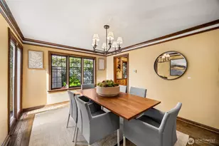 4006 NE 38th St, Seattle, WA 98105 - Photo 14