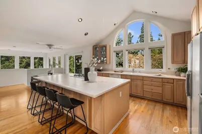 1665 204th Avenue NE, Sammamish, WA 98074 - Photo 12