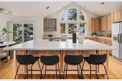 1665 204th Avenue NE, Sammamish, WA 98074 - Photo 10