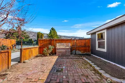 23 Hanna Avenue, Rock Island, WA 98850 - Photo 34