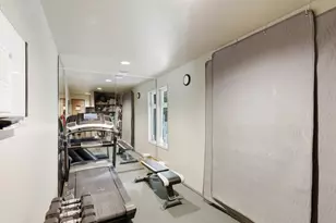 1400 Taylor Ave N, Seattle, WA 98109 - Photo 30