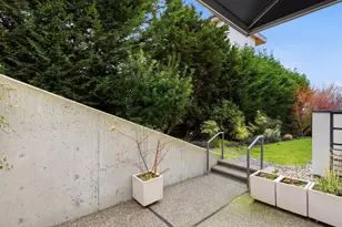 1400 Taylor Ave N, Seattle, WA 98109 - Photo 32