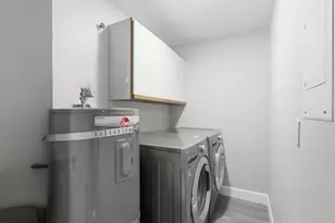 1400 Taylor Ave N, Seattle, WA 98109 - Photo 20