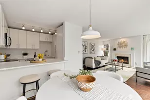 7850 Green Lake Dr N, Seattle, WA 98103 - Photo 6