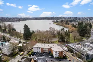 7850 Green Lake Dr N, Seattle, WA 98103 - Photo 30