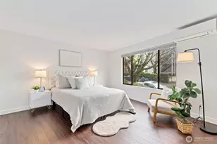 7850 Green Lake Dr N, Seattle, WA 98103 - Photo 12