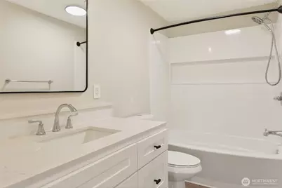 2424 S 130th Place, SeaTac, WA 98168 - Photo 14