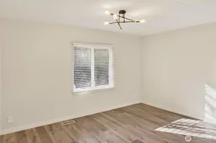 2424 S 130th Pl, SeaTac, WA 98168 - Photo 10