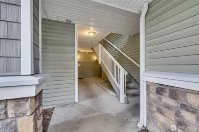 12712 Admiralty Way #E106, Everett, WA 98204 - Photo 2