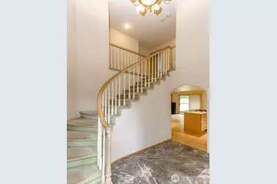 25738 215th Court SE, Maple Valley, WA 98038 - Photo 2