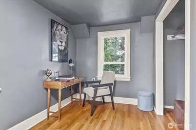 10740 Interlake Avenue N, Seattle, WA 98133 - Photo 16