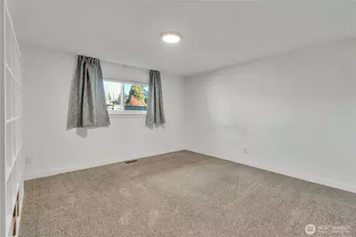 812 Maplewood Avenue, Kent, WA 98030 - Photo 24