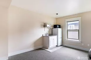 2414 Hoyt Ave, Everett, WA 98201 - Photo 8