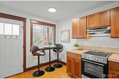 461 N 45th Street #1, Seattle, WA 98103 - Photo 8