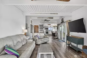 3187 Shoreline Dr, Camano Island, WA 98282 - Photo 16