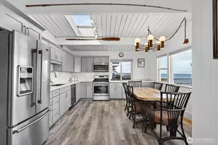 3187 Shoreline Dr, Camano Island, WA 98282 - Photo 18