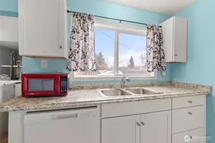 313 Rosewood St, Kelso, WA 98626 - Photo 14