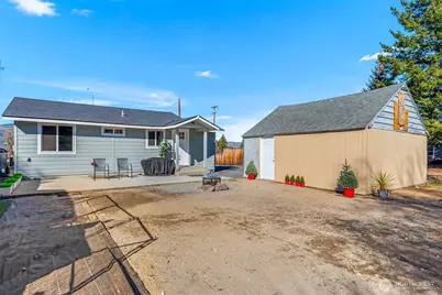 325 Eastmont Ave, East Wenatchee, WA 98802 - Photo 20