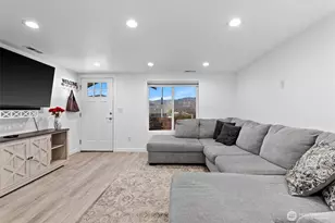 325 Eastmont Ave, East Wenatchee, WA 98802 - Photo 8