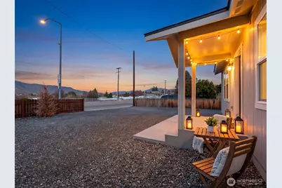 325 Eastmont Ave, East Wenatchee, WA 98802 - Photo 28