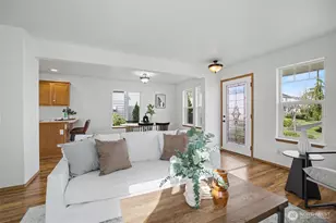 11412 33rd St NE, Lake Stevens, WA 98258 - Photo 2