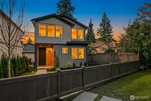 11217 NE 95th St, Kirkland, WA 98033 - Photo 1