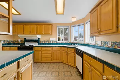 2716 S 371st Street, Federal Way, WA 98003 - Photo 14