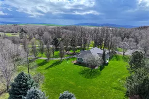 236 Looking Glass Rd, Walla Walla, WA 99362 - Photo 1