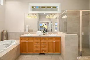 2010 W Lake Sammamish Pkwy SE, Bellevue, WA 98008 - Photo 14