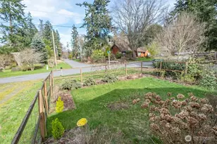 1516 Garden Ln, Freeland, WA 98249 - Photo 4