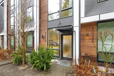 8042 B 35th Avenue NE, Seattle, WA 98115 - Photo 2