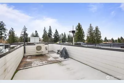 8042 B 35th Avenue NE, Seattle, WA 98115 - Photo 26