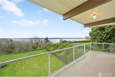 12895 Shorecrest Drive SW, Seattle, WA 98146 - Photo 34