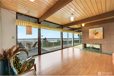 12895 Shorecrest Drive SW, Seattle, WA 98146 - Photo 8