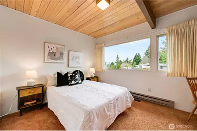 12895 Shorecrest Drive SW, Seattle, WA 98146 - Photo 14