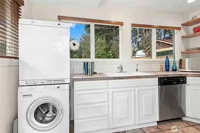 14051 1st Avenue NW, Seattle, WA 98177 - Photo 10