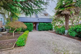 731 Kendor Dr, Point Roberts, WA 98281 - Photo 2
