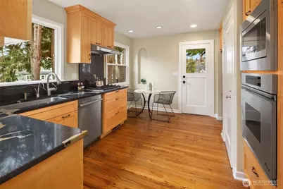 1216 NE 77th Street, Seattle, WA 98115 - Photo 20