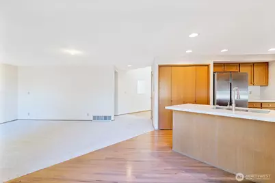 25746 SE 39th Street, Sammamish, WA 98029 - Photo 12