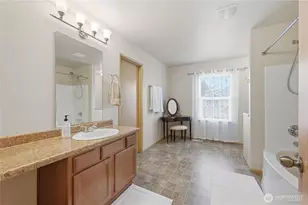 2208 116th Dr SE, Lake Stevens, WA 98258 - Photo 22