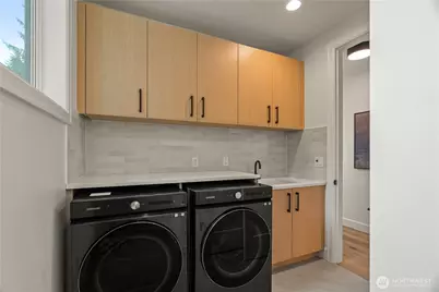 11204 108th Ave NE, Kirkland, WA 98033 - Photo 26