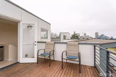 725 17th Avenue #Unit A, Seattle, WA 98122 - Photo 36