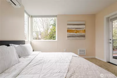 725 17th Avenue #Unit A, Seattle, WA 98122 - Photo 24